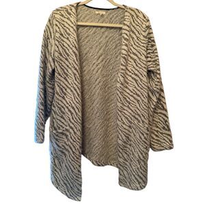 Maurice's Eyelash Fabric Cardigan EUC Size Medium